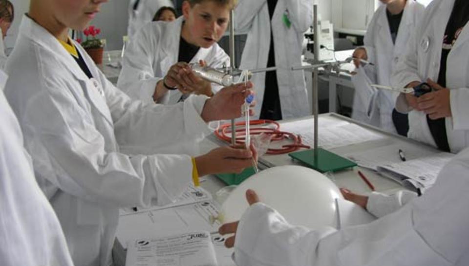When scientists work with schoolchildren diaporama,9080-P6214984.jpeg