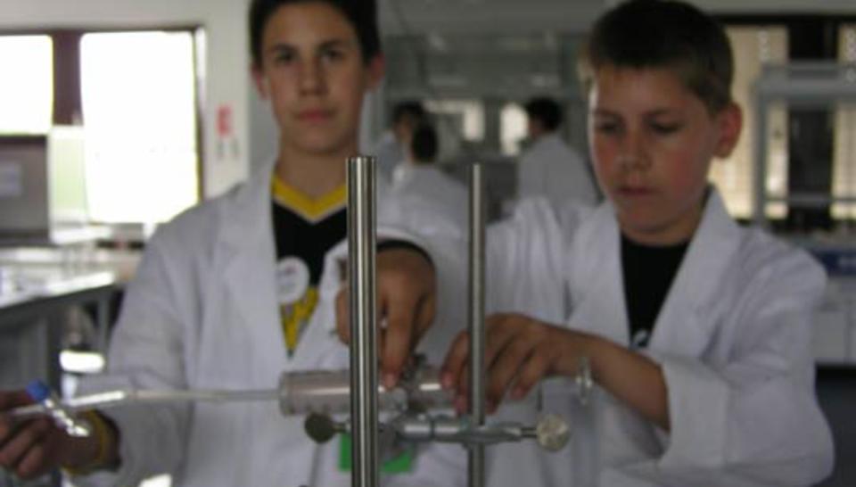 When scientists work with schoolchildren diaporama,9081-P6214985.jpeg