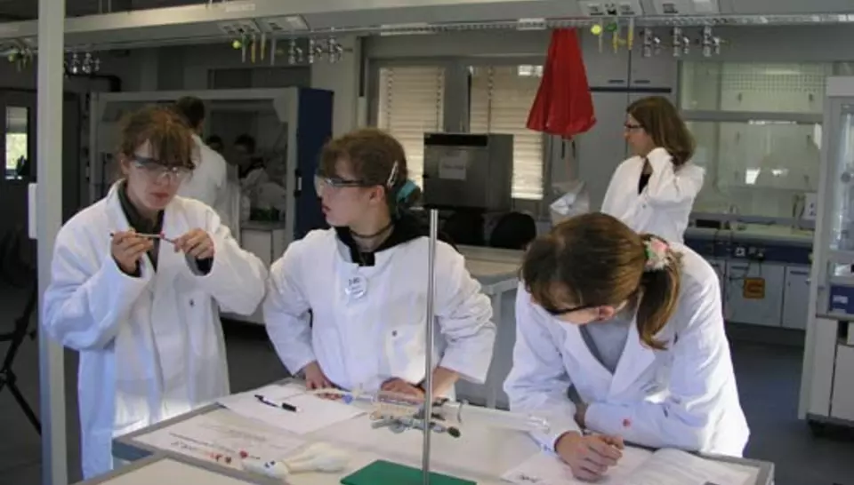 When scientists work with schoolchildren diaporama,9096-PB036240.jpeg