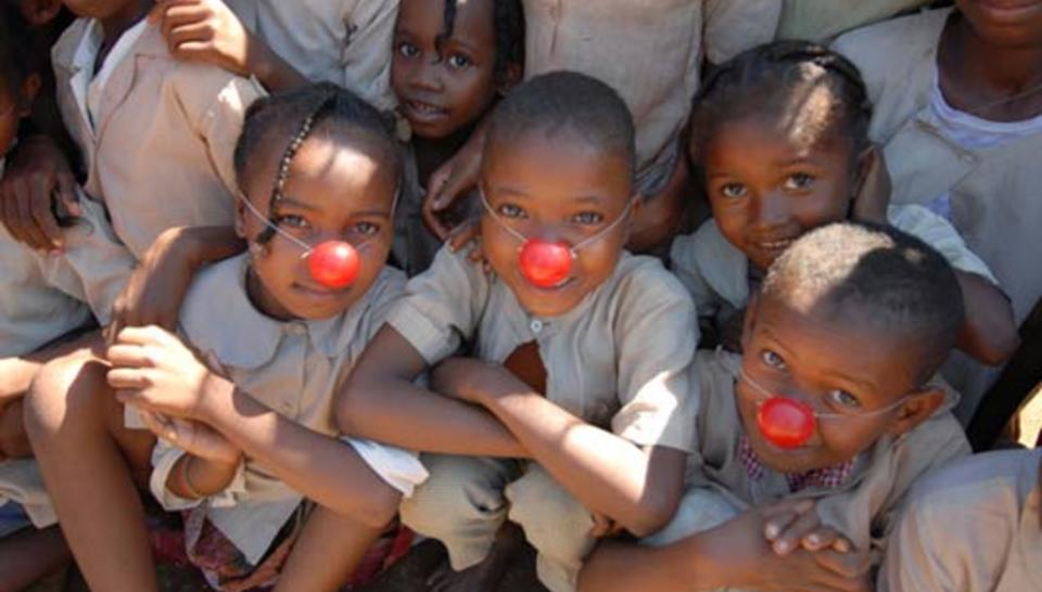 Clowns to Make Twins Acceptable diaporama,9115-clowns-sans-frontieres.jpeg