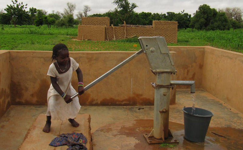 For permanent, locally managed access to drinking water 10122,raw,11HD1468--_3_-Association-Chamb_ry-Ouahigouya.jpg