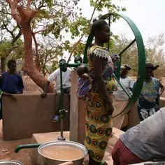 De jeunes ados en difficulté, solidaires d'un village du Burkina Faso 6969,raw,7SD982-Yenenga-1.jpg