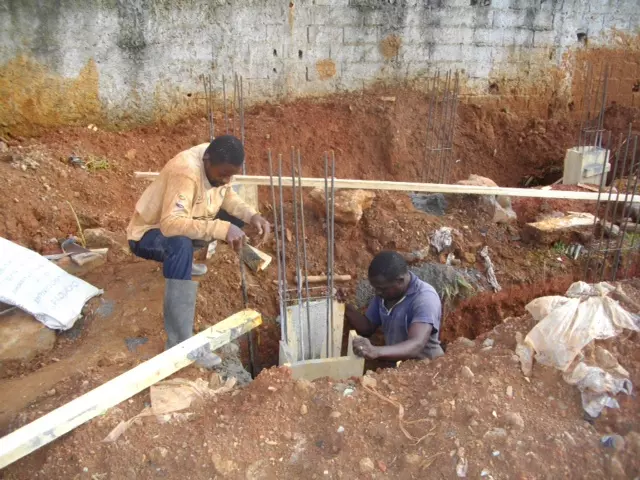 Drinking water for the children of the Timous childcare facility 9937,raw,2013---13HD1740---Les-Timous-_2_.JPG