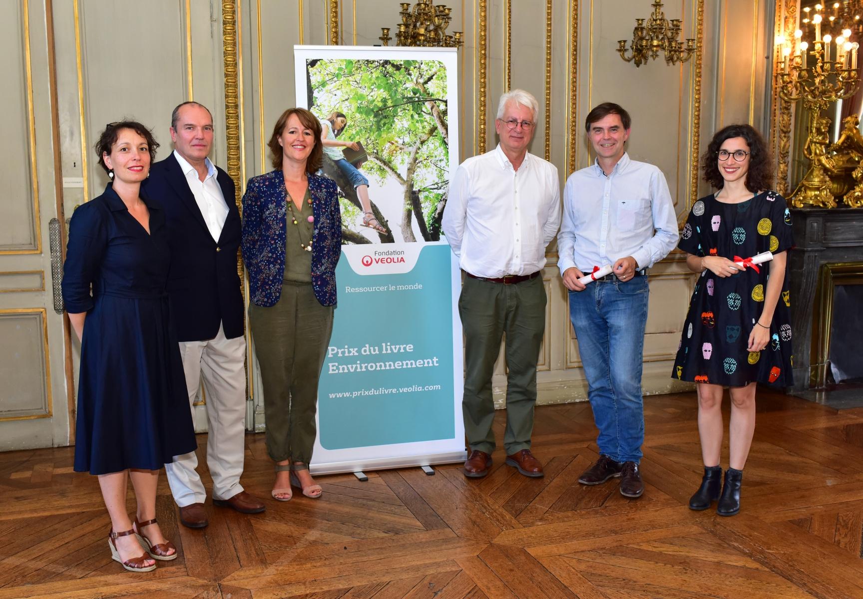 Stéphanie Bellin, Thierry Vandevelde, Fanny Demulier, Dominique Bourg, Sébastien Bohler et Amandine Thomas.