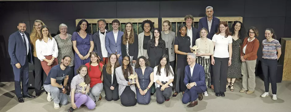 Prix de la Solidarité 2025 - photo globale des lauréats, parrains et remettants