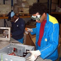 L'insertion sociale et professionnelle au service de la solidarité internationale 9166,raw,atelier-sans-frontieres.jpg