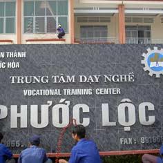 For the Kids Who Stayed On 7981,raw,267_vietnam.jpg
