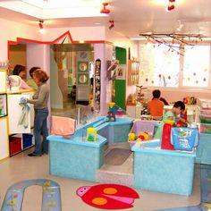 A Playhouse for the Family 8029,raw,6CV652-Union-d_action-sociale-des-familles-1.jpg