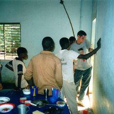 A dual specialty: renewable energy and international outreach 8047,raw,6SD607-Electriciens-solidaires-1.jpg