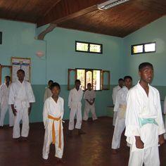 Violence on the mat 8053,raw,5SD596-Centre-sacre-coeur-de-formation-d_Ambatolampy-1.jpg