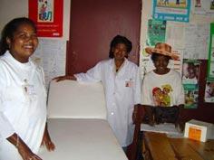 Association staff and high school students mobilized to supply electricity 8313,raw,7SD0875-anjouMadag05.jpg
