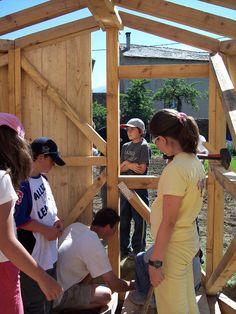 A bioclimatic house built by school children 8377,raw,7EN863-Enfants-de-la-planete.jpg