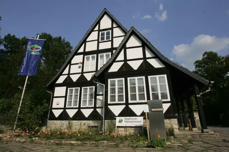 L'association Bürgerschaft Riddagshausen mit Freundeskreis e.V. transforme la maison Entenfang en centre de découverte de la nature 9508,raw,1569_waldforum1.jpg