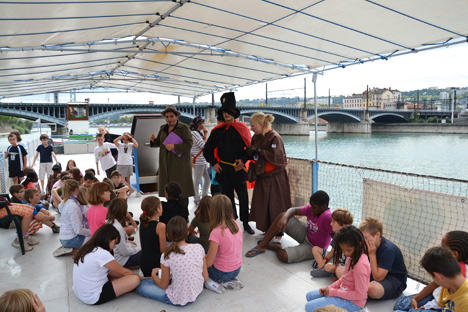 Playing on water the better to conserve it 9635,raw,illustr-peniches-val-de-rhone.jpg