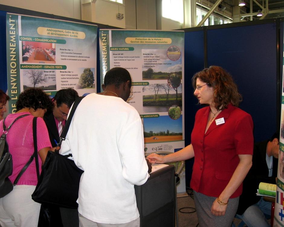 Eco-jobs through distance learning