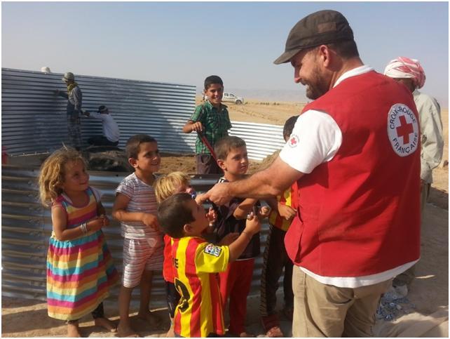 Organizing the supply of fresh water for Iraqi refugees