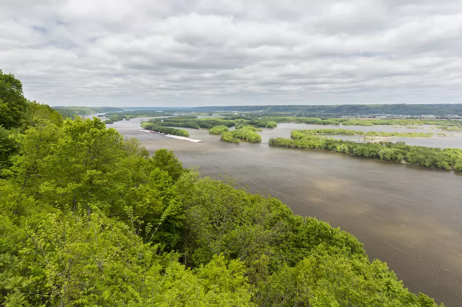 Mississippi River Scenic View with Barges © johnsroad7