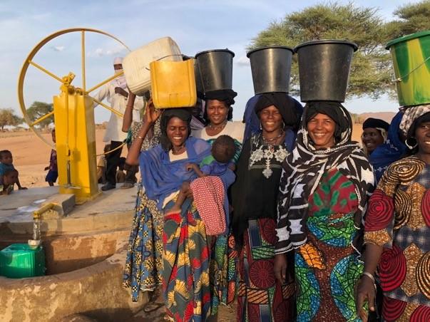Exploitation du puits à Agadez