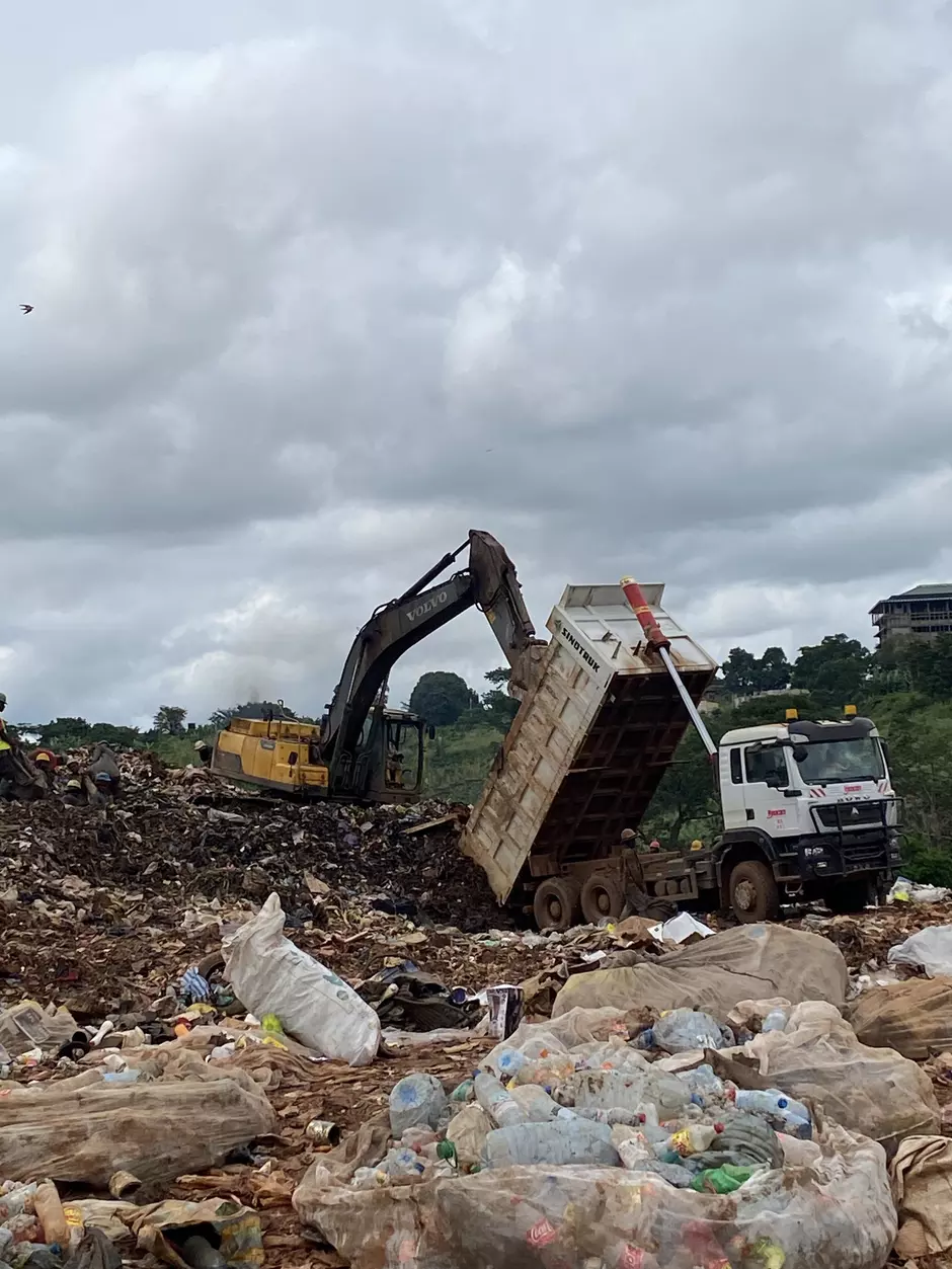 Décharge à Yaoundé, Cameroun, juillet 2025