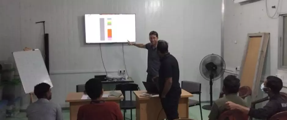 2026 03 Bangladesh, Raphaël Laplane avec MSF